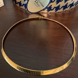 Elegant Vintage Gold Omega Necklace